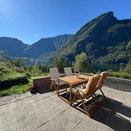 Semesterbostad Fjord Panorama House Flåm